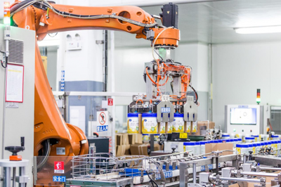 堅守質量“生命線”,飛鶴以誠信領跑中國奶粉品質時代